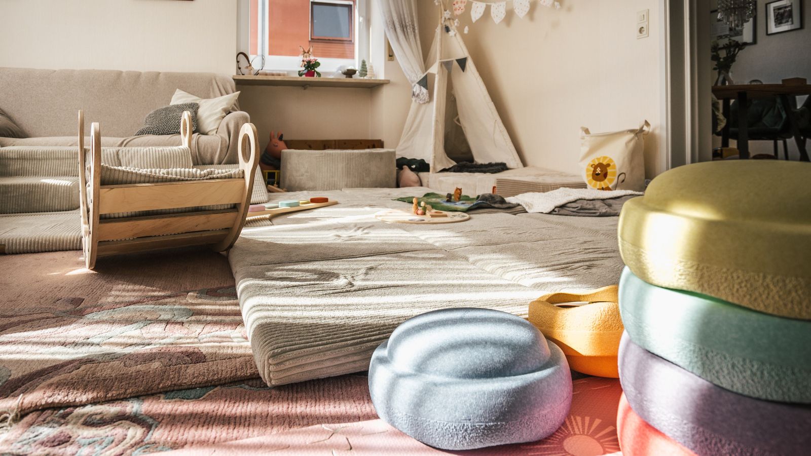 Helles Spielzimmer bei Entwicklungssinn